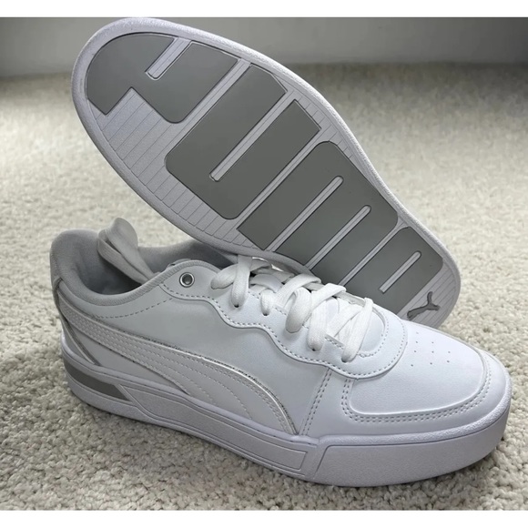 Puma Skye Metallic White Silver Leather Platform Shoe Sneaker Womens Sz 8.5 - Picture 2 of 9